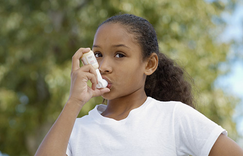 girl-asthma-inhaler-500